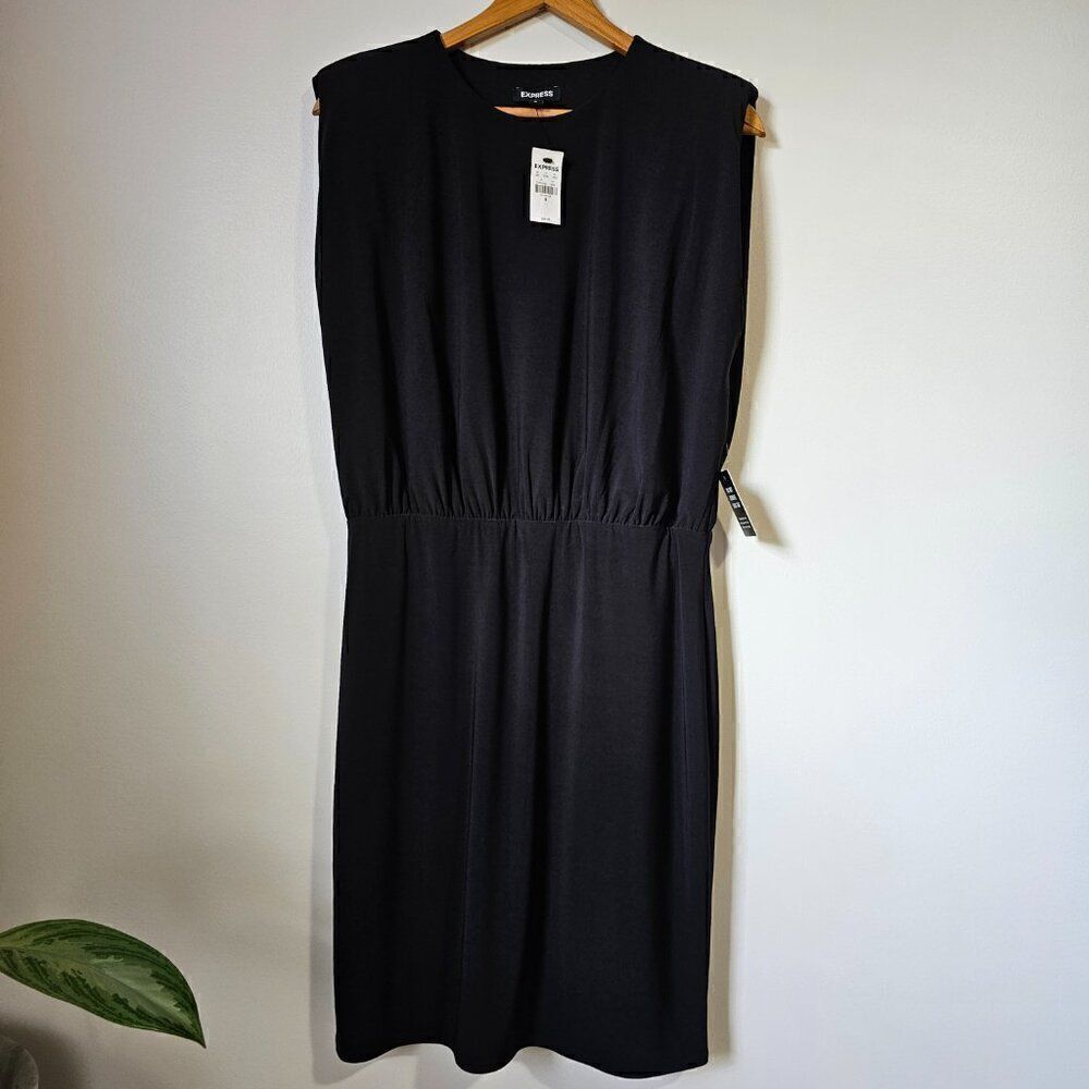 NWT EXPRESS BLACK MINIMALIST PADDED SHOULDERS SHORT DRESS SIZE M